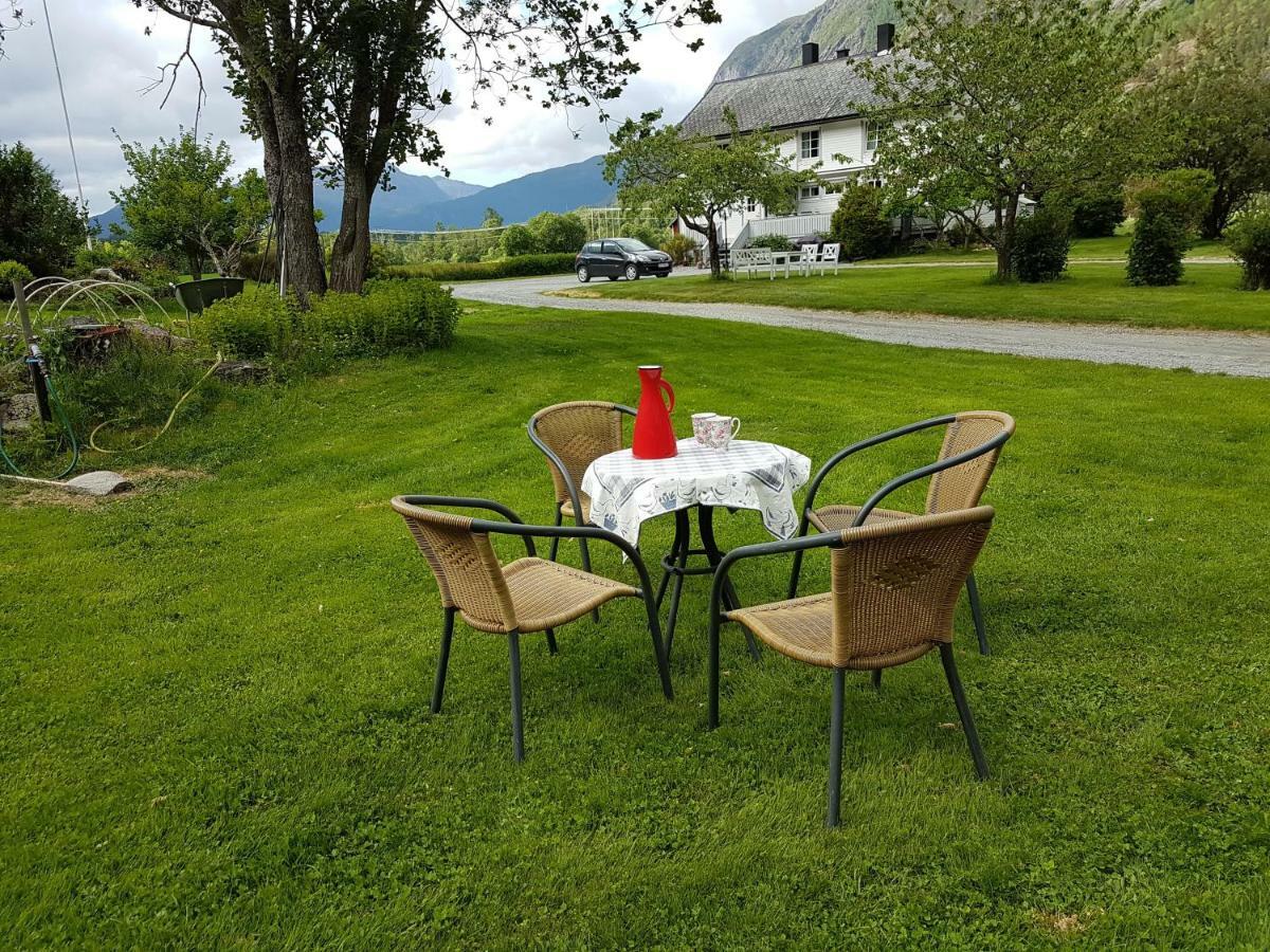 Nora Gård Lägenhet Åndalsnes Exteriör bild